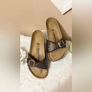 Birkenstock Metallic Black Single Strap Slide Sandals